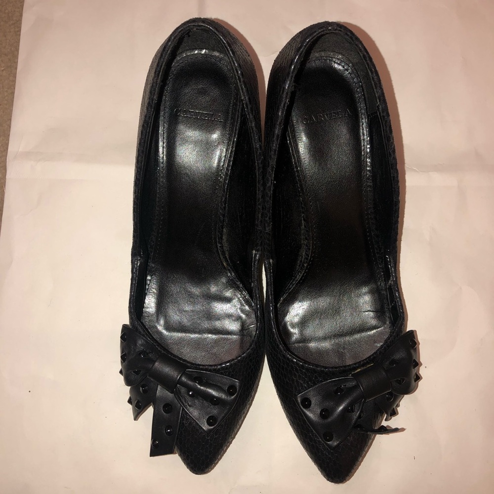 Kurt Geiger black kitten heel pump